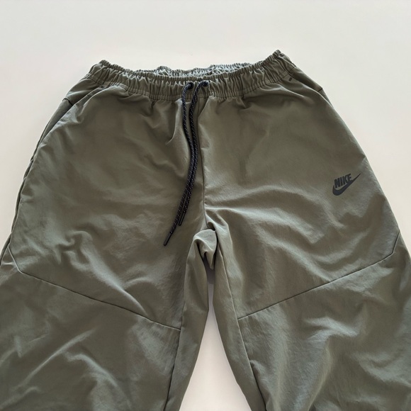 Nike Tech Woven Joggers Men’s  CU4483-010 Men’s Large - Picture 2 of 16